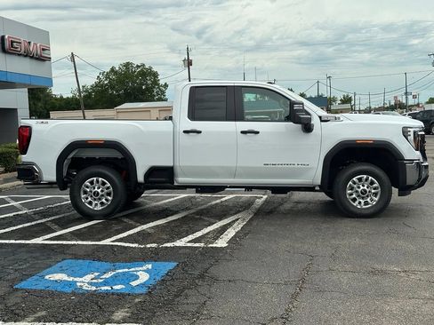 New 2026 GMC Sierra 2500 Pro w/ 1SA Pro Safety Plus Package AWD/4WD image 4