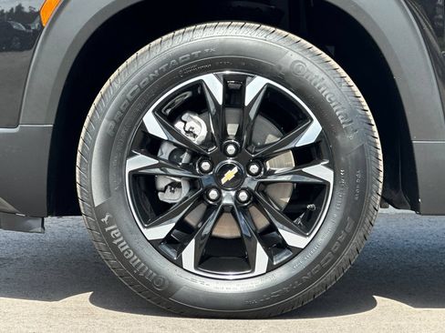 Used 2023 Chevrolet TrailBlazer LT w/ Convenience Package FWD image 35