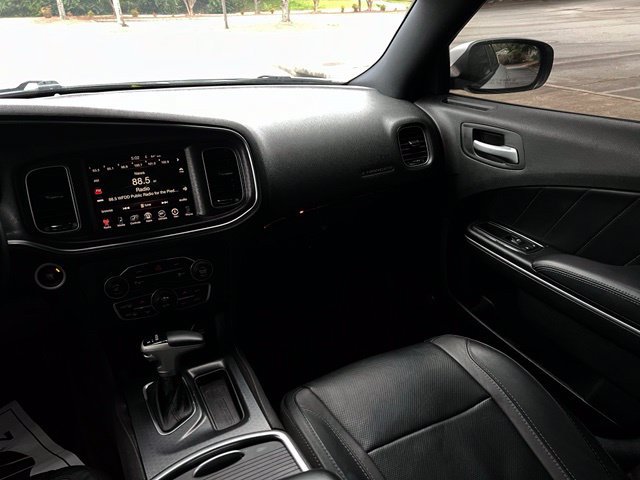 Used 2015 Dodge Charger R/T w/ Plus Group RWD image 23