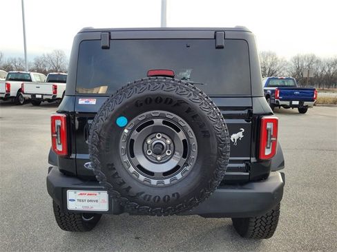 Used 2025 Ford Bronco Outer Banks w/ Sasquatch Package image 9