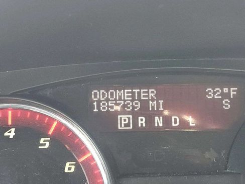 Used 2012 GMC Acadia SLT image 11