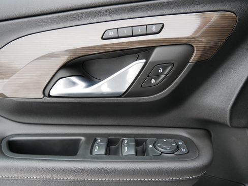 Used 2022 GMC Terrain Denali image 9