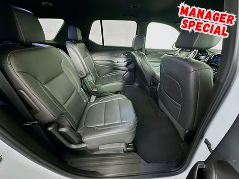 Used 2023 Chevrolet Traverse LT FWD image 28
