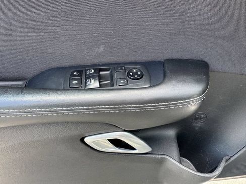 Used 2019 Dodge Challenger SXT RWD image 12