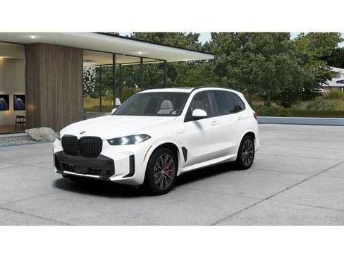 New 2026 BMW X5 xDrive50e w/ M Sport Package AWD/4WD image 1
