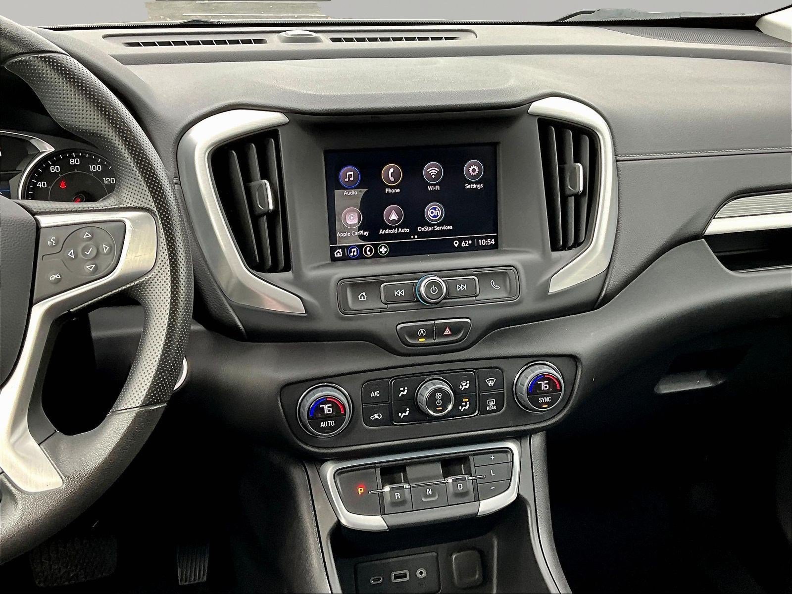 Used 2024 GMC Terrain SLE w/ Driver Convenience Package FWD image 9