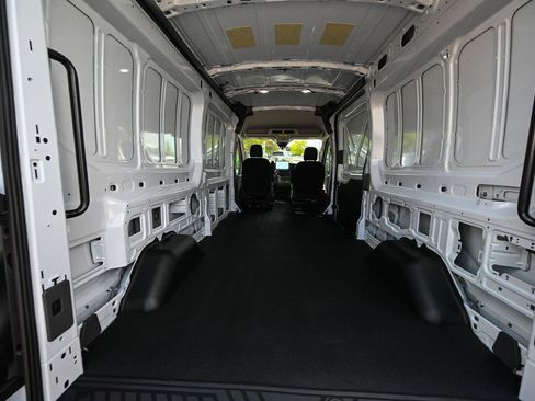 New 2027 Ford Transit 350 148 Medium Roof RWD image 17