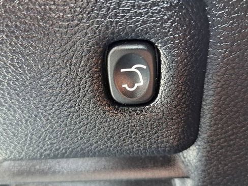 Used 2022 Jeep Grand Cherokee Laredo E w/ Security & Convenience Group image 12