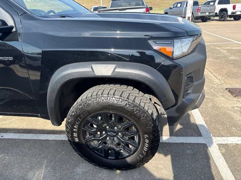 Used 2025 Chevrolet Colorado Trail Boss AWD/4WD image 6