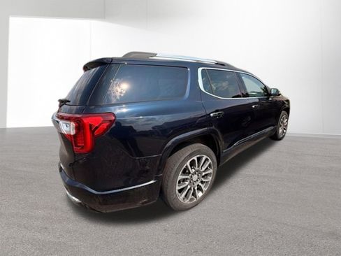 Used 2021 GMC Acadia Denali w/ Denali Ultimate Package AWD/4WD image 4