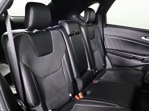 Used 2020 Ford Edge ST w/ Cold Weather Package image 32