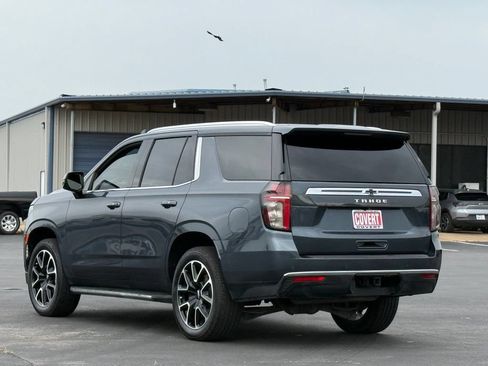 Used 2021 Chevrolet Tahoe LT w/ LT Signature Package RWD image 3