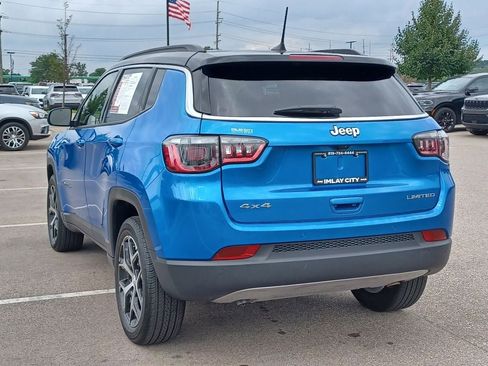 Used 2024 Jeep Compass Limited AWD/4WD image 2