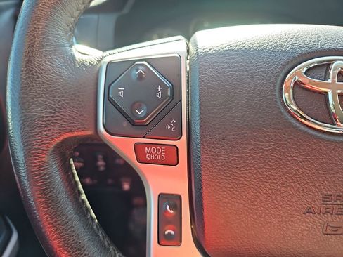 Used 2021 Toyota Tundra SR5 w/ SR5 Leather Package AWD/4WD image 20