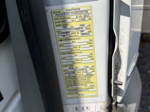 Used 2016 Mercedes-Benz Sprinter 3500 image 9
