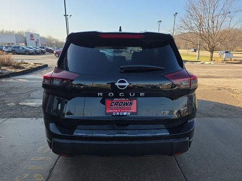 New 2026 Nissan Rogue SV w/ Cold Weather Package image 5