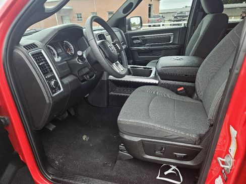 Used 2023 RAM 1500 Classic Warlock image 10