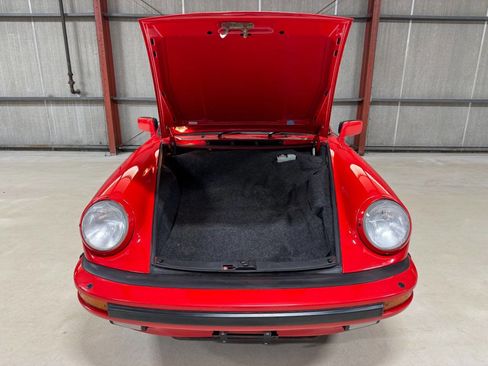 Used 1987 Porsche 911 Carrera RWD image 32