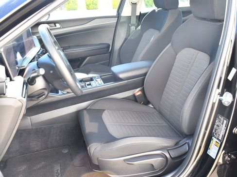 Used 2025 Kia K5 LXS FWD image 23