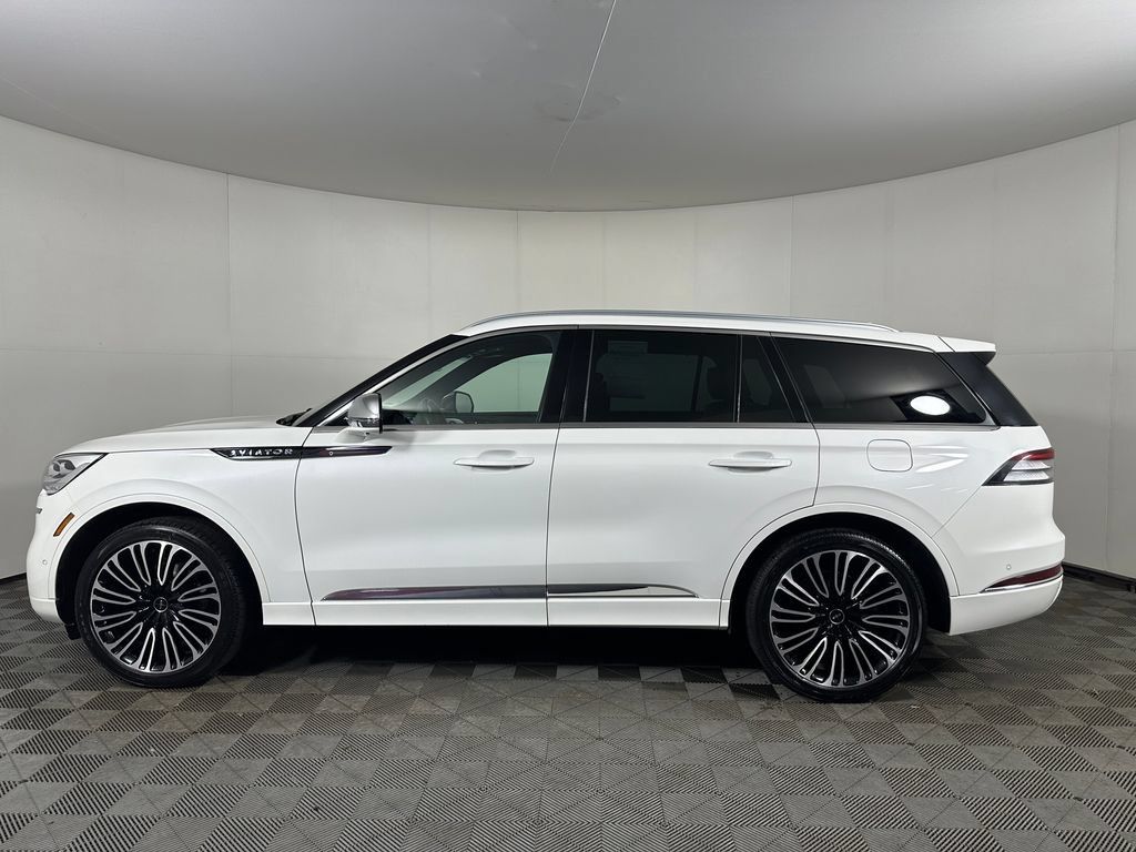 Used 2020 Lincoln Aviator Black Label w/ Dynamic Handling Package AWD/4WD image 2