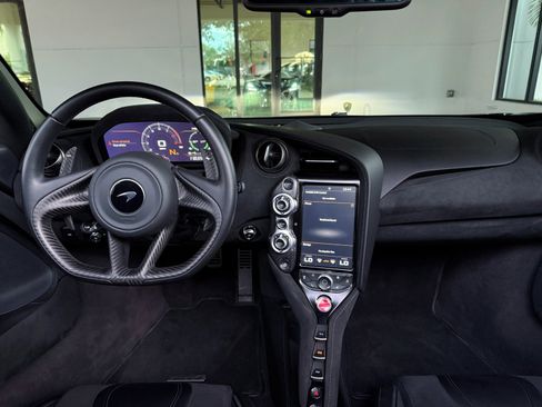 Used 2020 McLaren 720S Performance image 45
