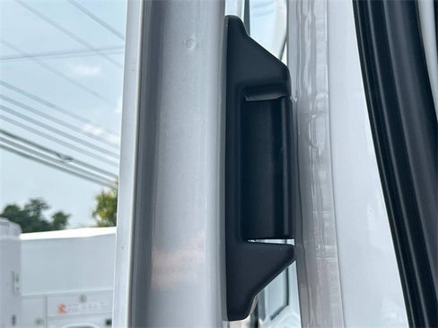 New 2025 Ford Transit 250 148 Medium Roof image 23