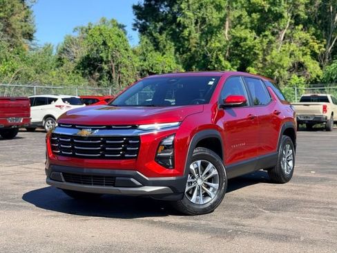 Used 2026 Chevrolet Equinox LT FWD image 1
