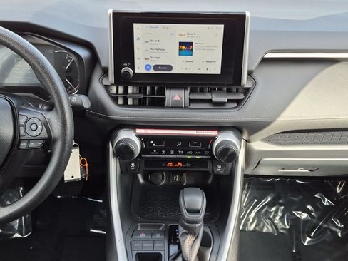 Certified 2025 Toyota RAV4 LE FWD image 14