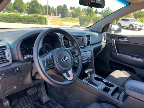 Used 2017 Kia Sportage LX AWD/4WD image 13