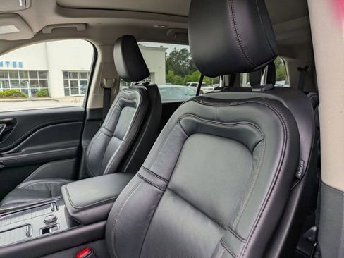 Used 2023 Lincoln Aviator Reserve AWD/4WD image 14
