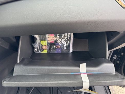 Used 2024 Chevrolet Equinox RS w/ RS Leather Package image 37