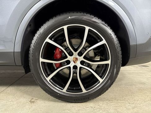 New 2026 Porsche Cayenne S AWD/4WD image 14