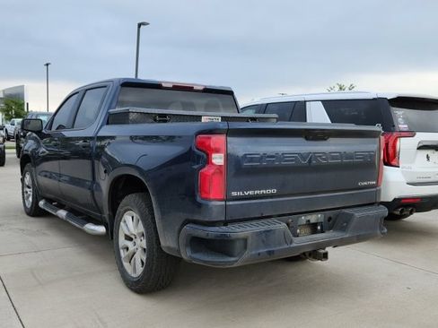 Used 2022 Chevrolet Silverado 1500 Custom w/ Safety Confidence Package AWD/4WD image 2