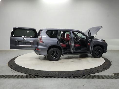 Used 2023 Lexus GX 460 Premium w/ Premium Package AWD/4WD image 17