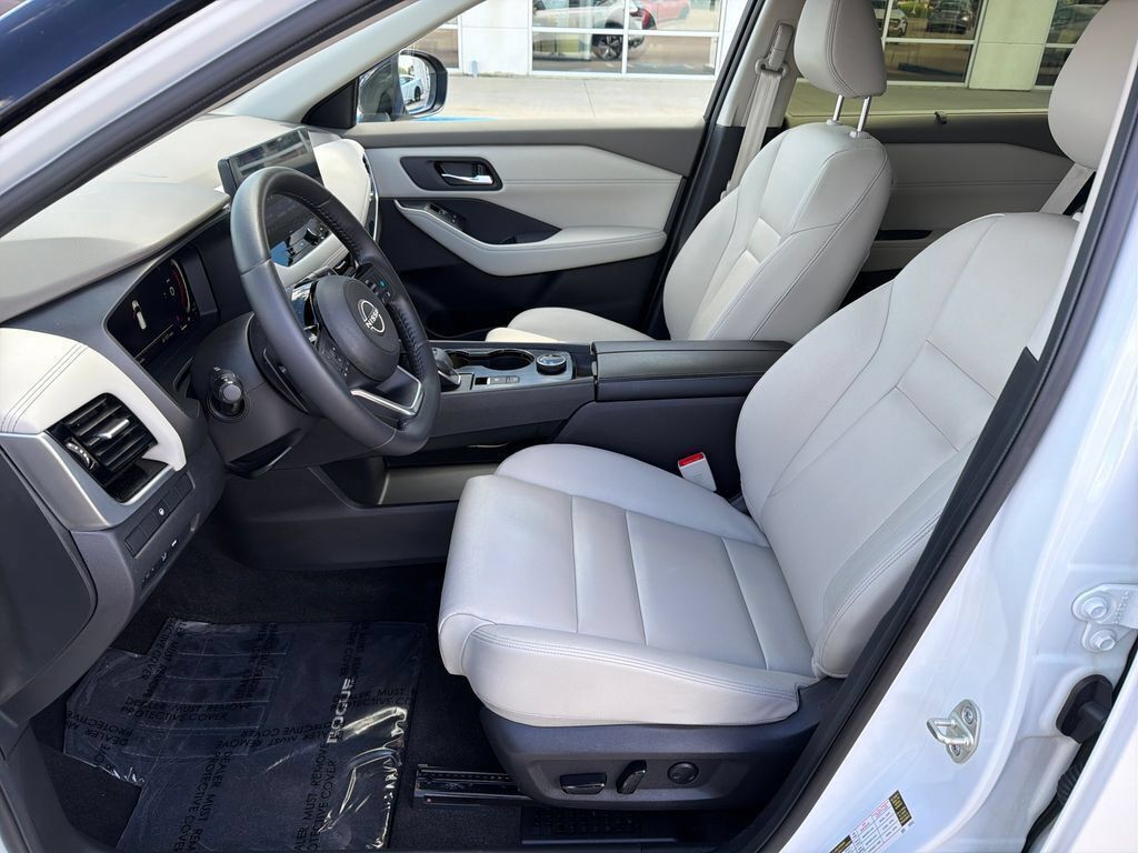 Used 2024 Nissan Rogue SL w/ SL Premium Package AWD/4WD image 9