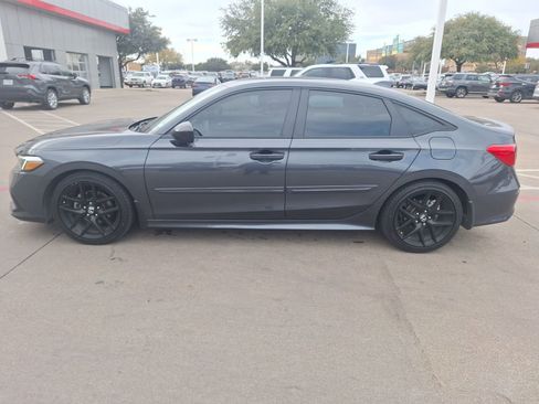 Used 2024 Honda Civic Sport image 3