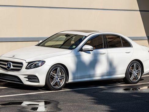 Used 2017 Mercedes-Benz E 300 image 5