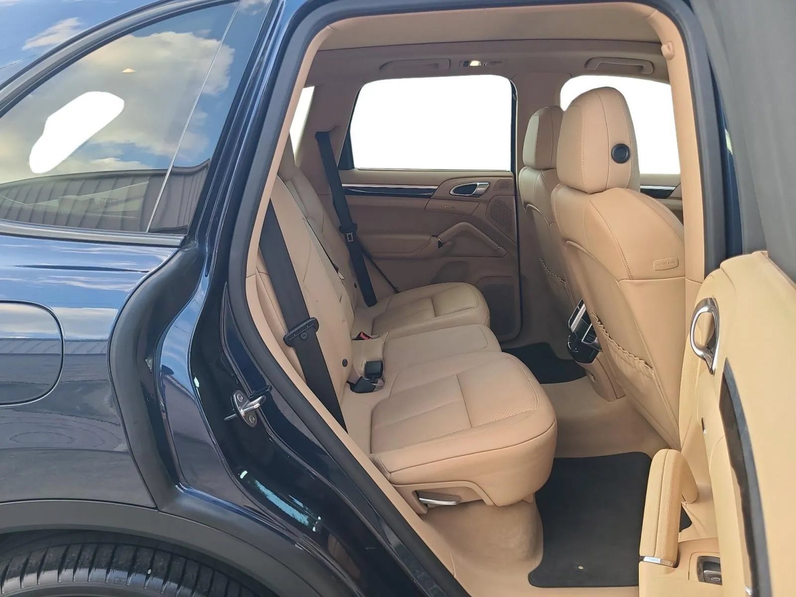 Used 2013 Porsche Cayenne S AWD/4WD image 22