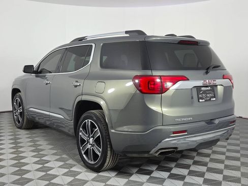 Used 2018 GMC Acadia Denali w/ Technology Package FWD image 5
