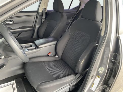 Used 2023 Nissan Sentra S image 13