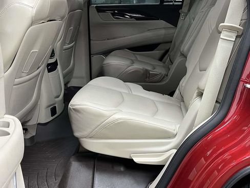 Used 2015 Cadillac Escalade Premium AWD/4WD image 19