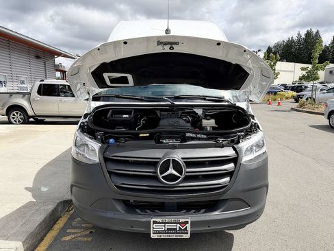 Used 2023 Mercedes-Benz Sprinter 2500 w/ Parking Package image 28