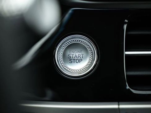 New 2026 Genesis G70 2.5T image 37