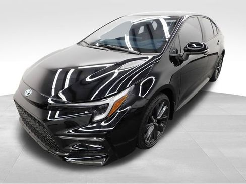 Used 2025 Toyota Corolla SE image 4