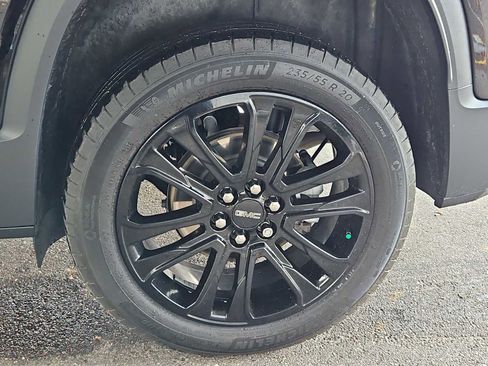 Used 2023 GMC Acadia SLE w/ Driver Convenience Package image 14