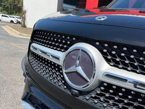 Used 2022 Mercedes-Benz GLB 250 image 5
