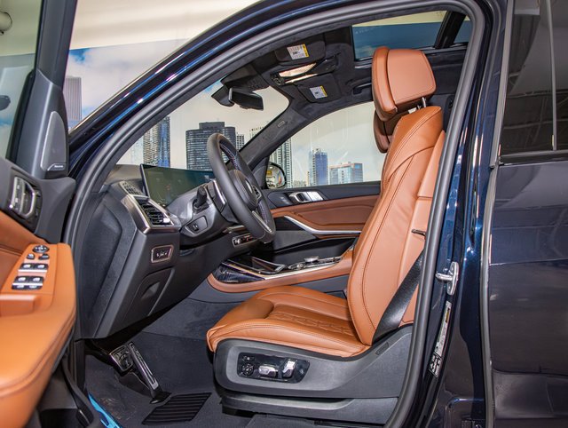 Used 2026 BMW X7 M60i AWD/4WD image 20