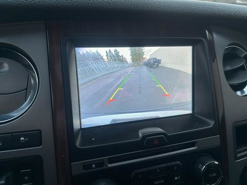 Used 2016 Ford Expedition Platinum image 21