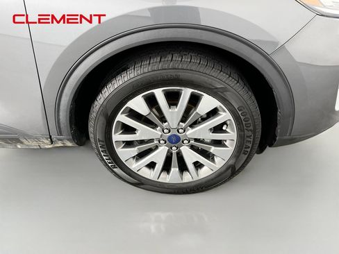 Used 2022 Ford Escape Titanium AWD/4WD image 37
