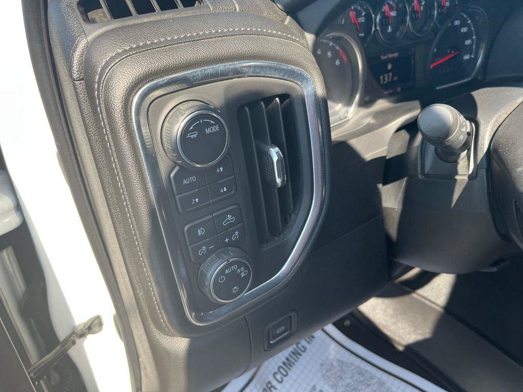 Used 2021 Chevrolet Silverado 1500 RST w/ Max Trailering Package AWD/4WD image 14